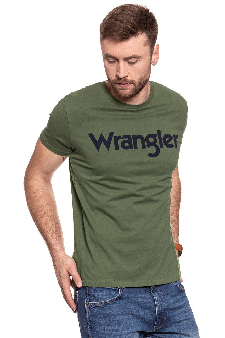 KOSZULKA WRANGLER SS LOGO TEE DUSTY OLIVE W7C04D345