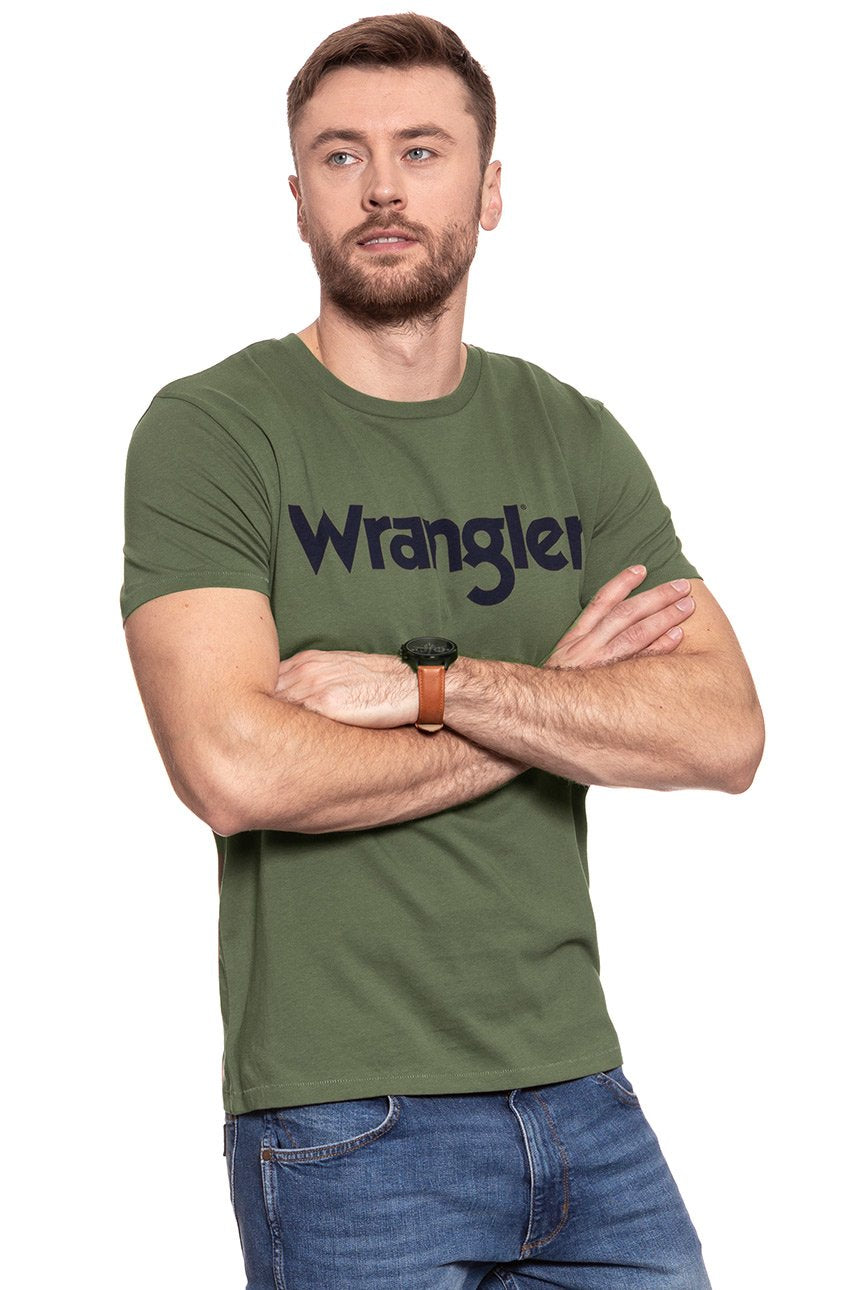 KOSZULKA WRANGLER SS LOGO TEE DUSTY OLIVE W7C04D345