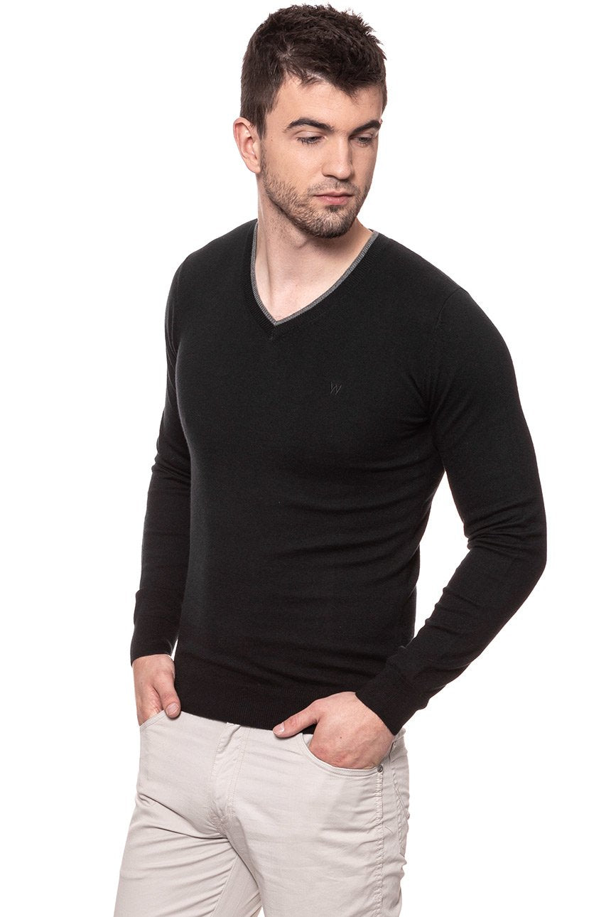 MĘSKI SWETER WRANGLER V NECK KNIT BLACK W86222P01