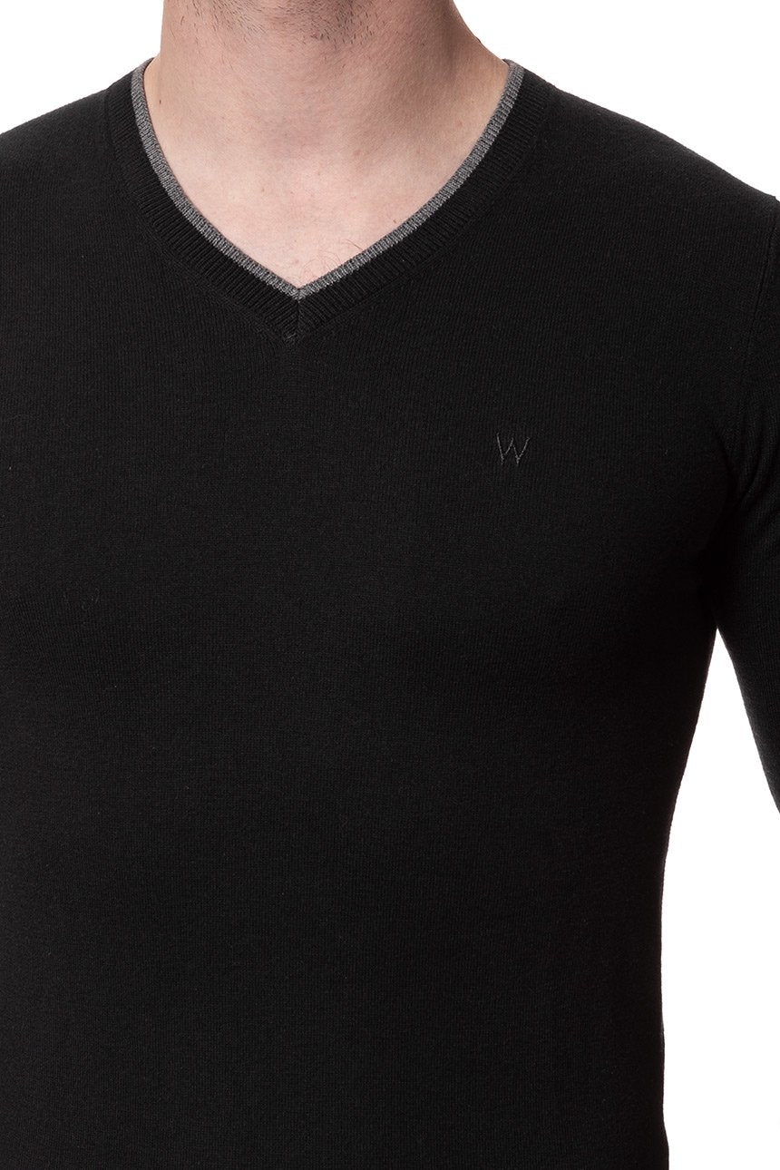 MĘSKI SWETER WRANGLER V NECK KNIT BLACK W86222P01