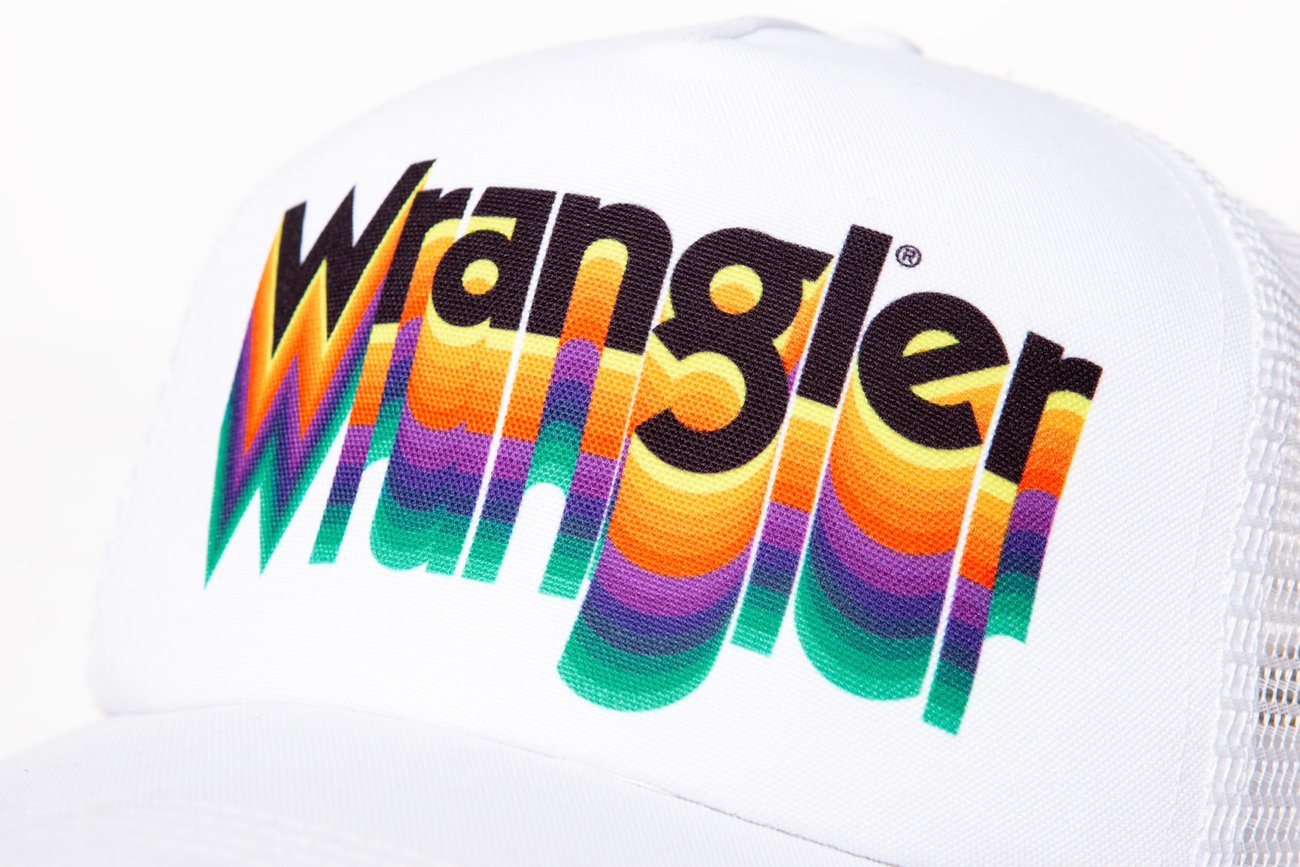 MĘSKA CZAPKA Z DASZKIEM WRANGLER TRUCKER CAP WHITE W0M36U512