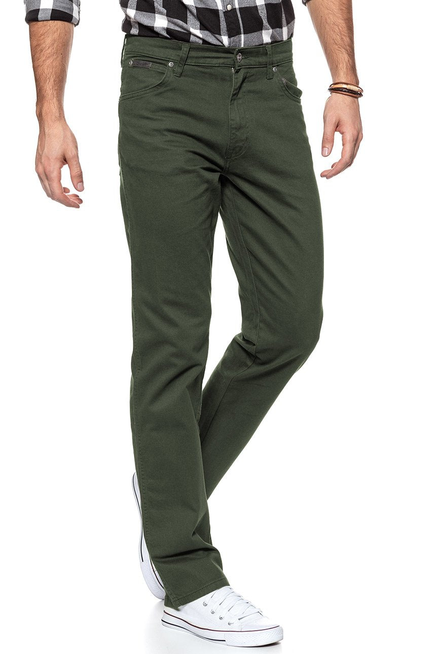 WRANGLER SPODNIE MĘSKIE TEXAS MOSS GREEN W121TA221