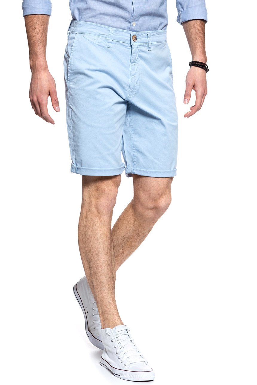 KRÓTKIE SPODENKI WRANGLER CHINO SHORT LIGHT BLUE W14AMM25N