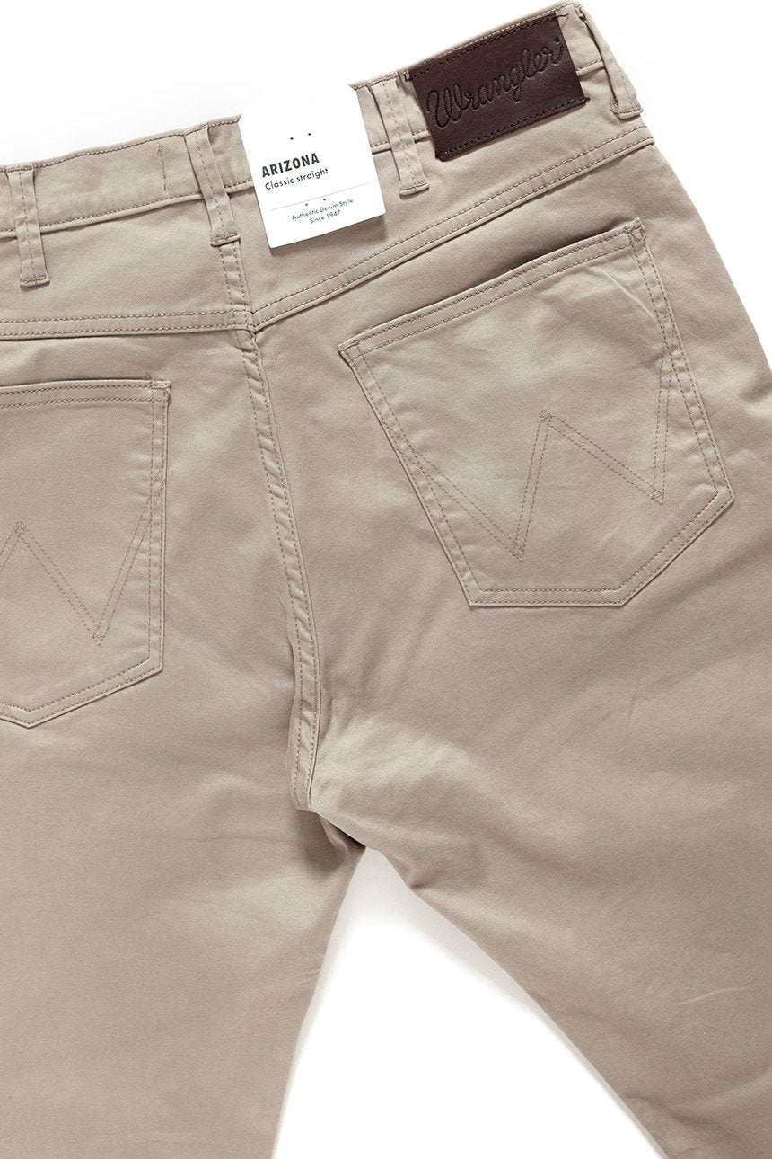 WRANGLER SPODNIE MĘSKIE ARIZONA DESERT TAUPE W12ORW227      $