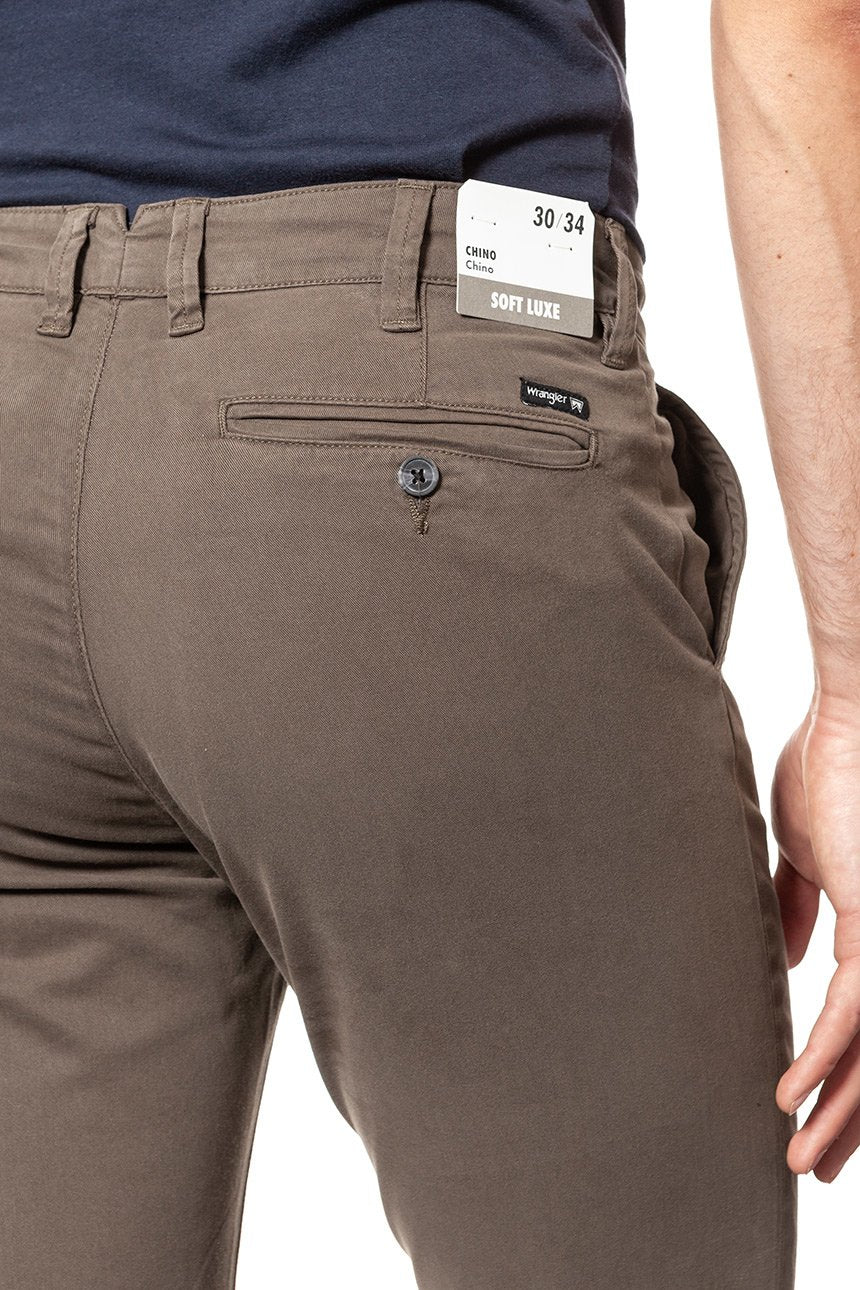 WRANGLER SPODNIE MĘSKIE CHINO TEAK W16LRN455