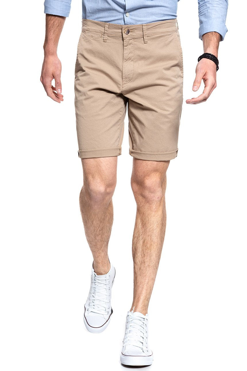 KRÓTKIE SPODENKI WRANGLER CHINO SHORT DESERT W14AMM13J