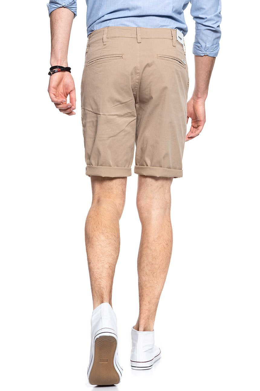 KRÓTKIE SPODENKI WRANGLER CHINO SHORT DESERT W14AMM13J