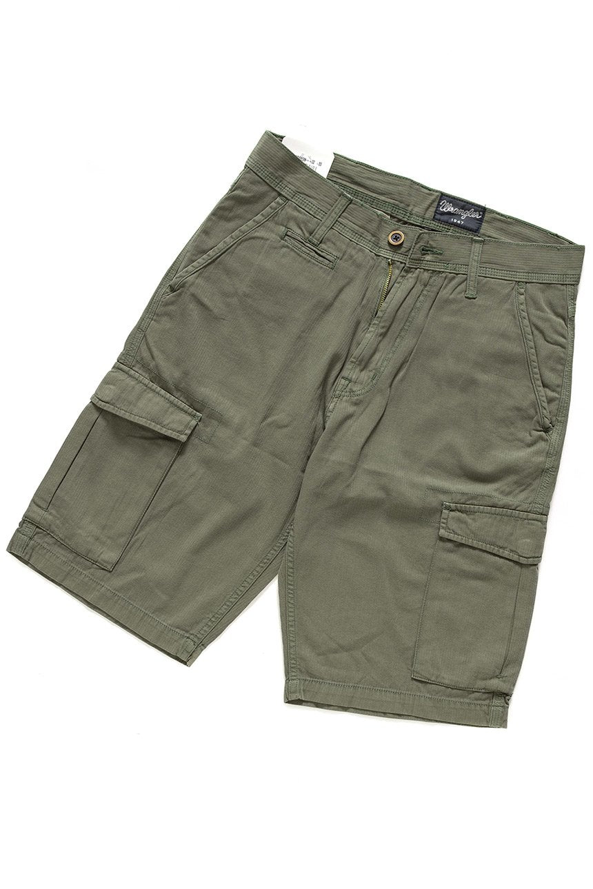 SPODENKI MĘSKIE WRANGLER CARGO SHORTS DUSTY OLIVE W15DPW65M