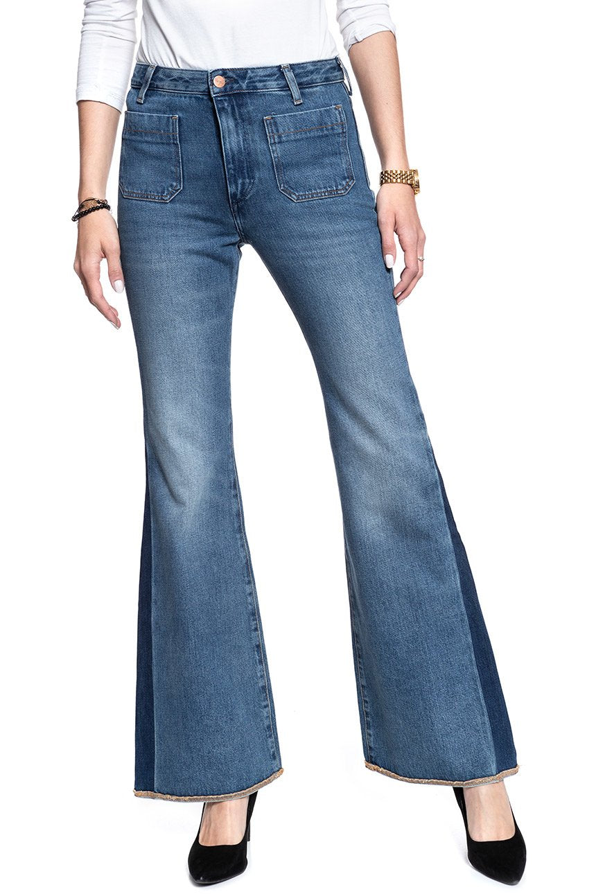 WRANGLER RETRO FLARE BURNING GIRL W240GF11X