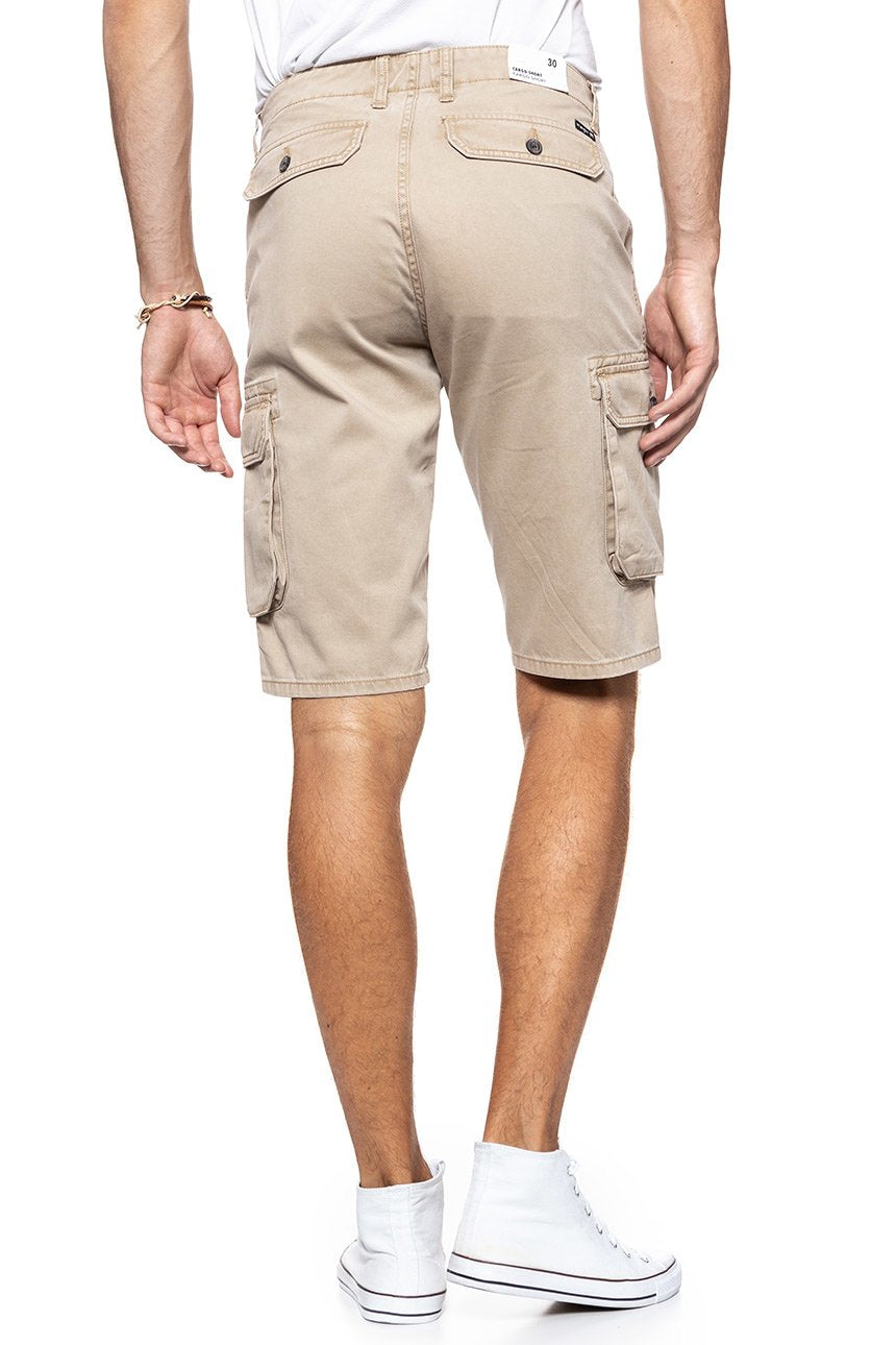 SPODENKI MĘSKIE WRANGLER CARGO SHORT CORNSTALK W15DKC335      $