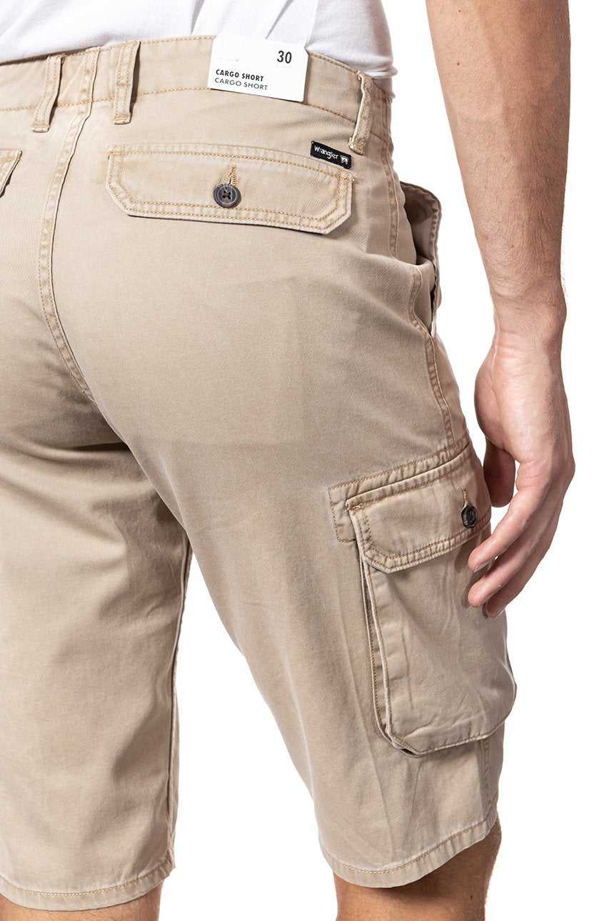 SPODENKI MĘSKIE WRANGLER CARGO SHORT CORNSTALK W15DKC335      $