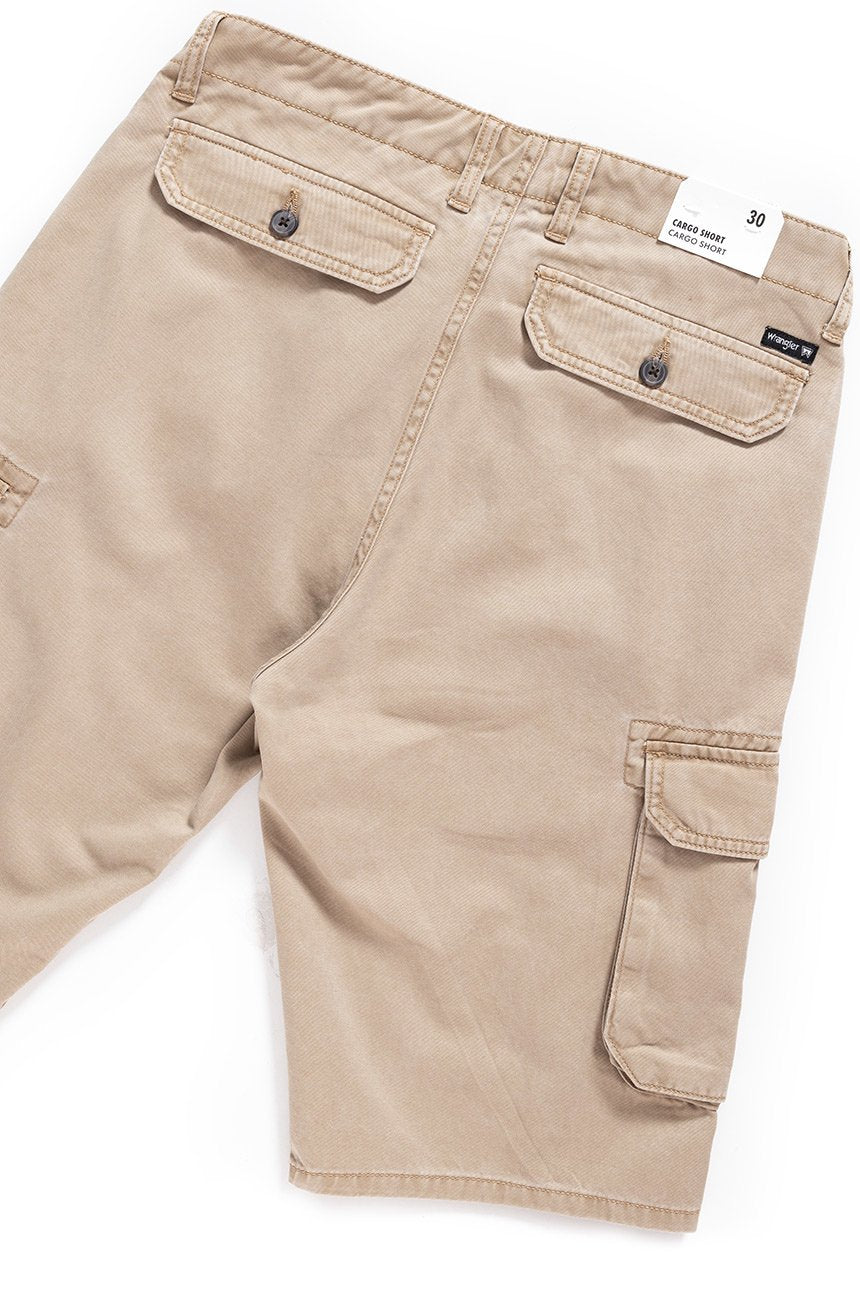 SPODENKI MĘSKIE WRANGLER CARGO SHORT CORNSTALK W15DKC335      $