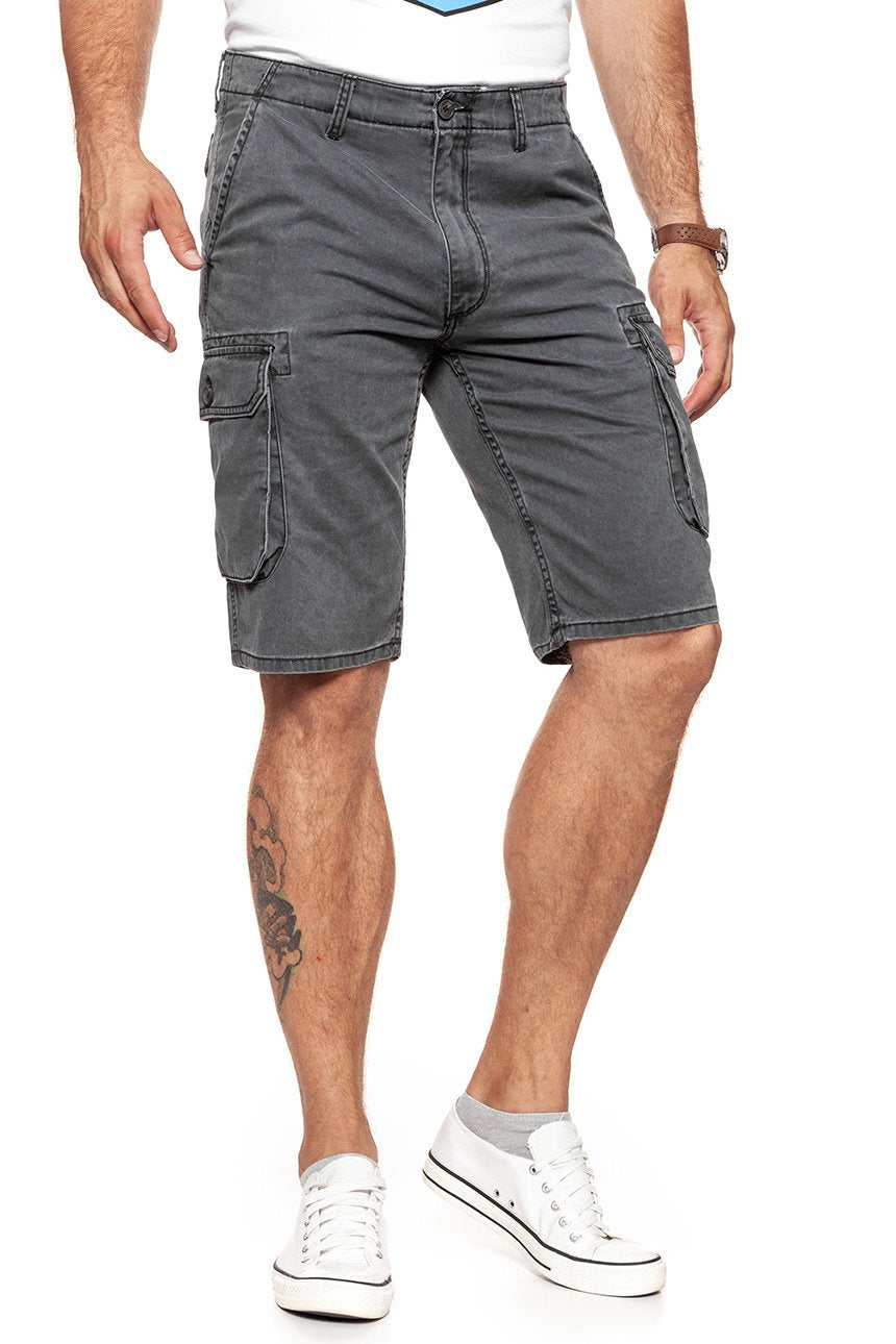 SPODENKI MĘSKIE WRANGLER CARGO SHORT FADED BLACK W15DKC33Z      $