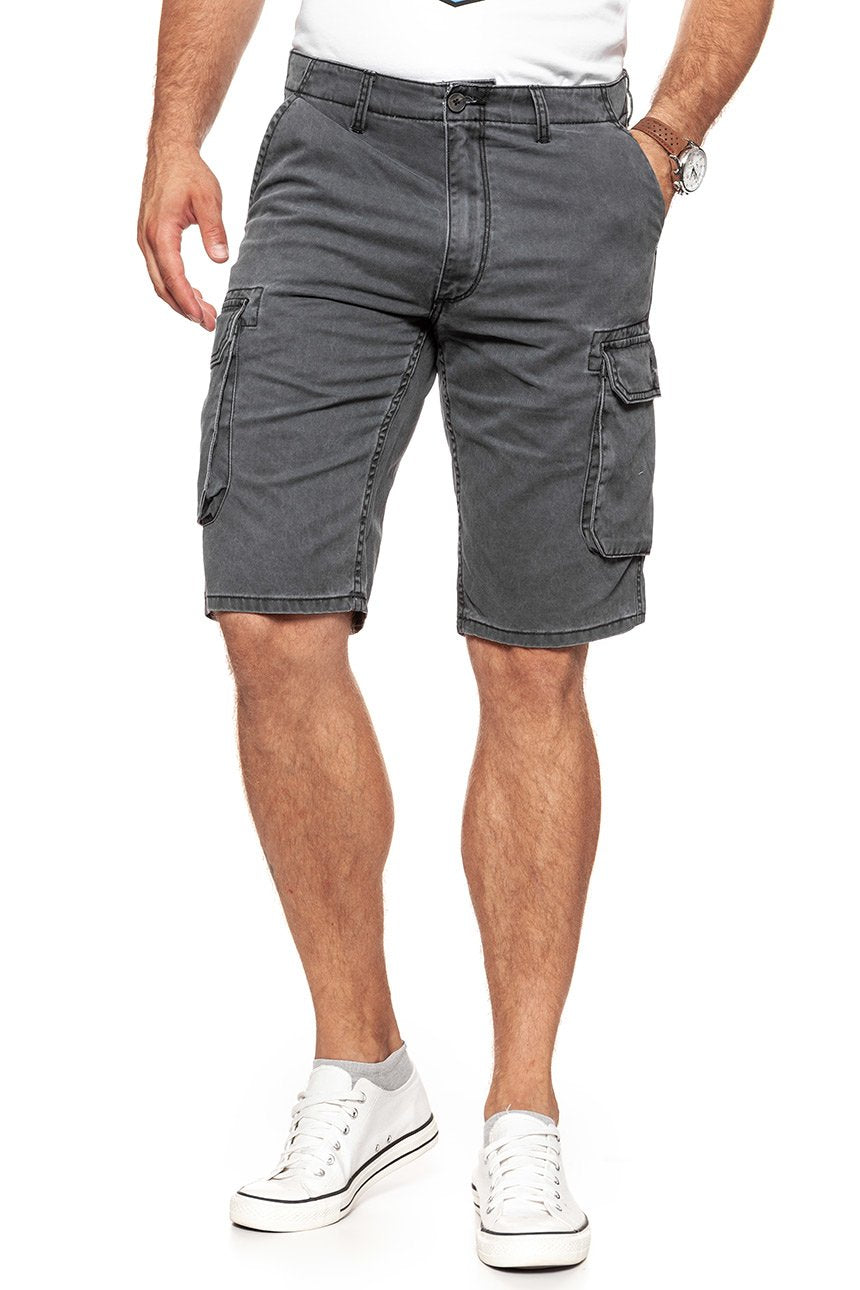 SPODENKI MĘSKIE WRANGLER CARGO SHORT FADED BLACK W15DKC33Z      $