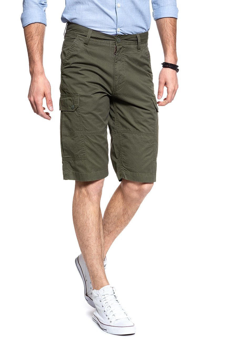 SPODENKI MĘSKIE WRANGLER BASIC CARGO SHORT ARMY GREEN W13QH830K