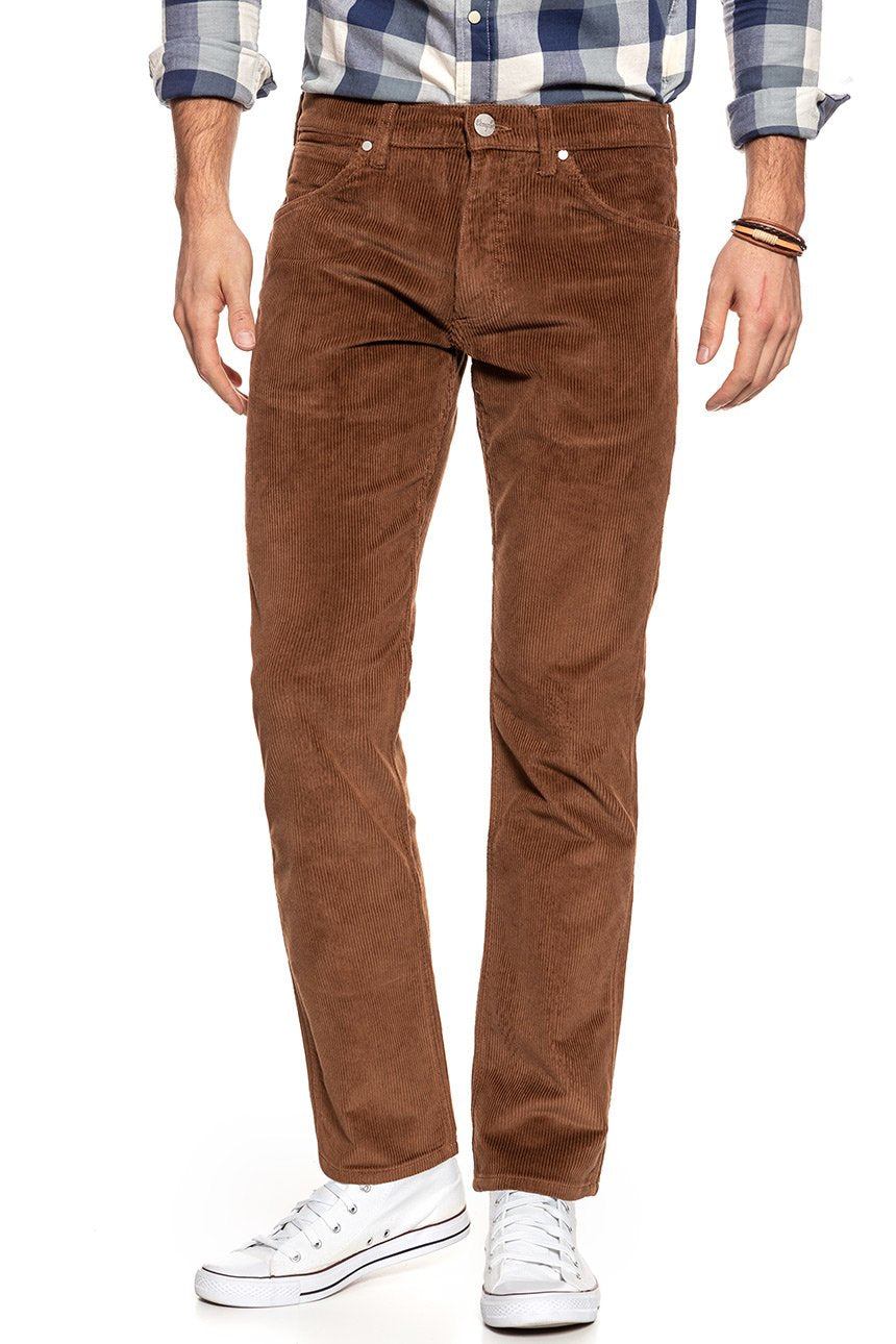 WRANGLER SPODNIE MĘSKIE GREENSBORO RUSSET BROWN W15QA2XMA