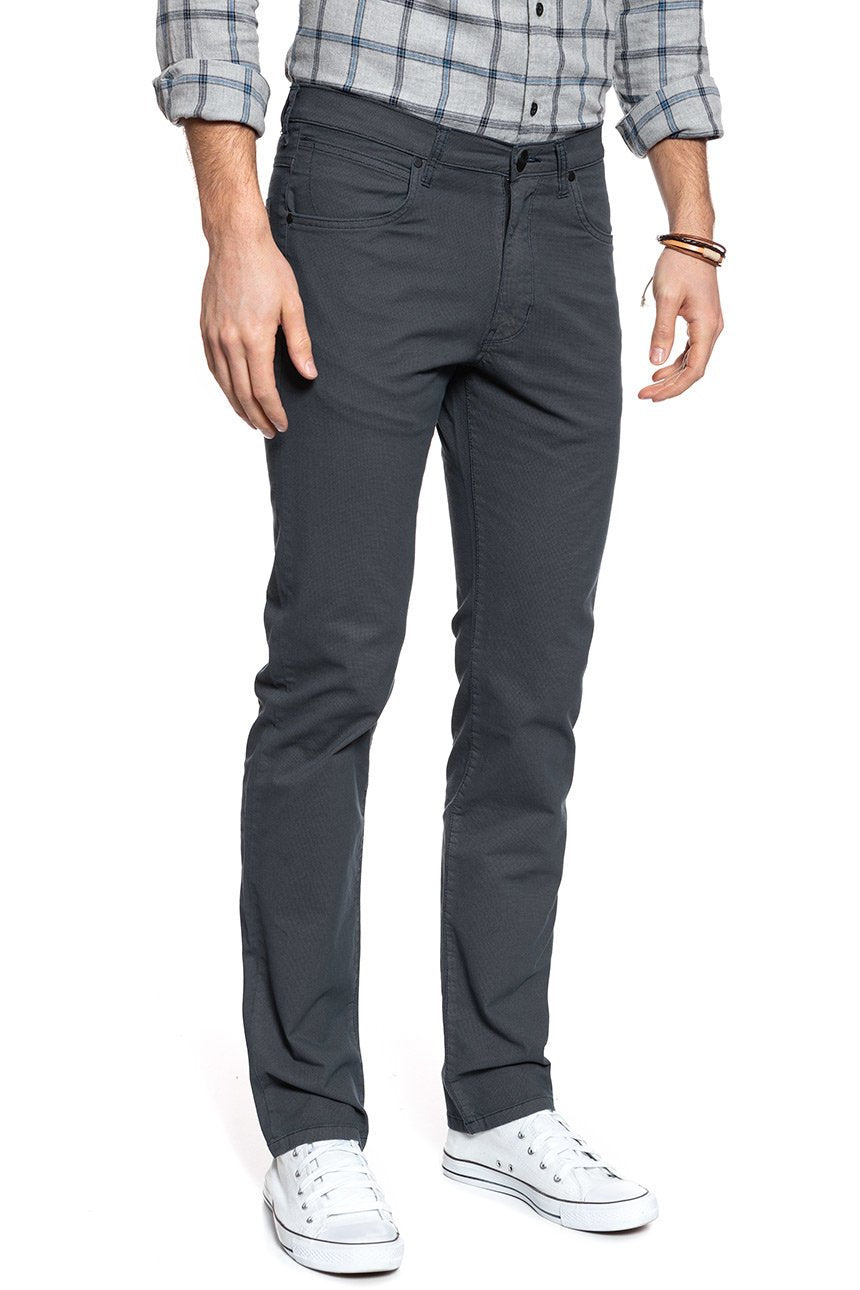 WRANGLER SPODNIE MĘSKIE ARIZONA NAVY GREY W12OS5134