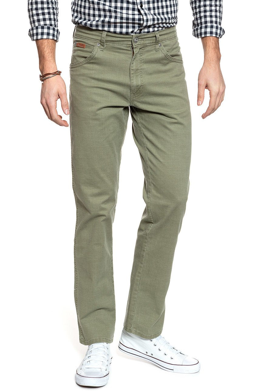 WRANGLER SPODNIE MĘSKIE TEXAS MOSS GREEN W12197330