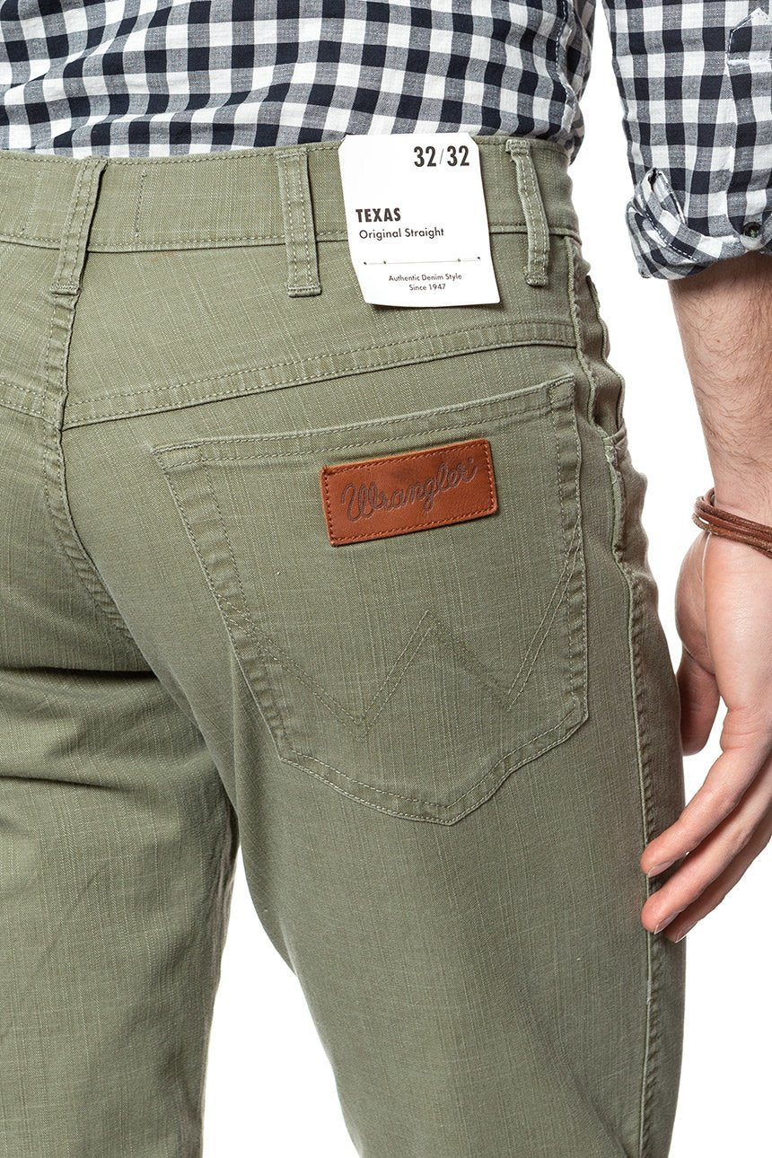 WRANGLER SPODNIE MĘSKIE TEXAS MOSS GREEN W12197330