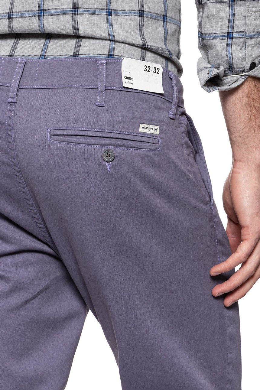 WRANGLER SPODNIE MĘSKIE CHINO CADET PURPLE W16LR333P