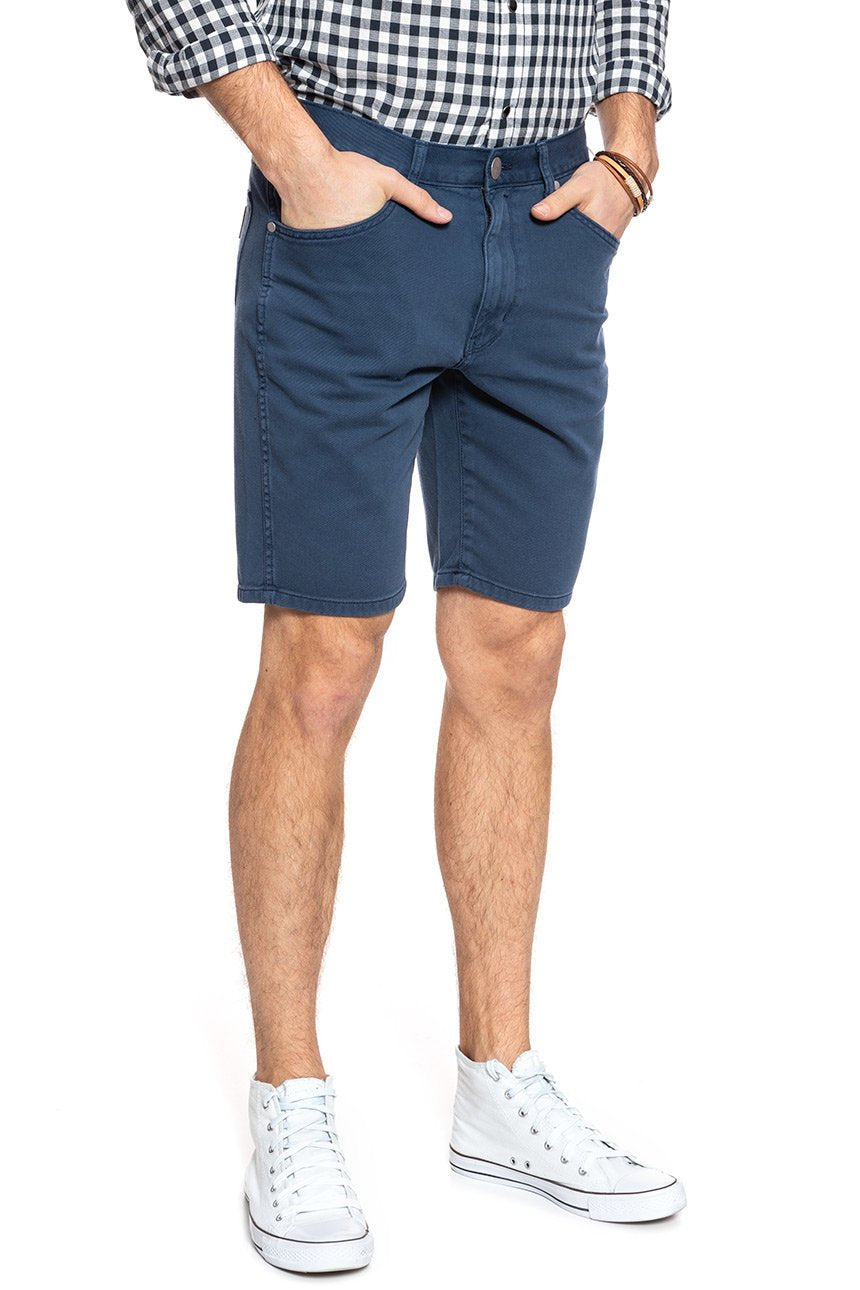 SPODENKI MĘSKIE WRANGLER 5 POCKET SHORT PEACOAT INDIGO W14CLV33G