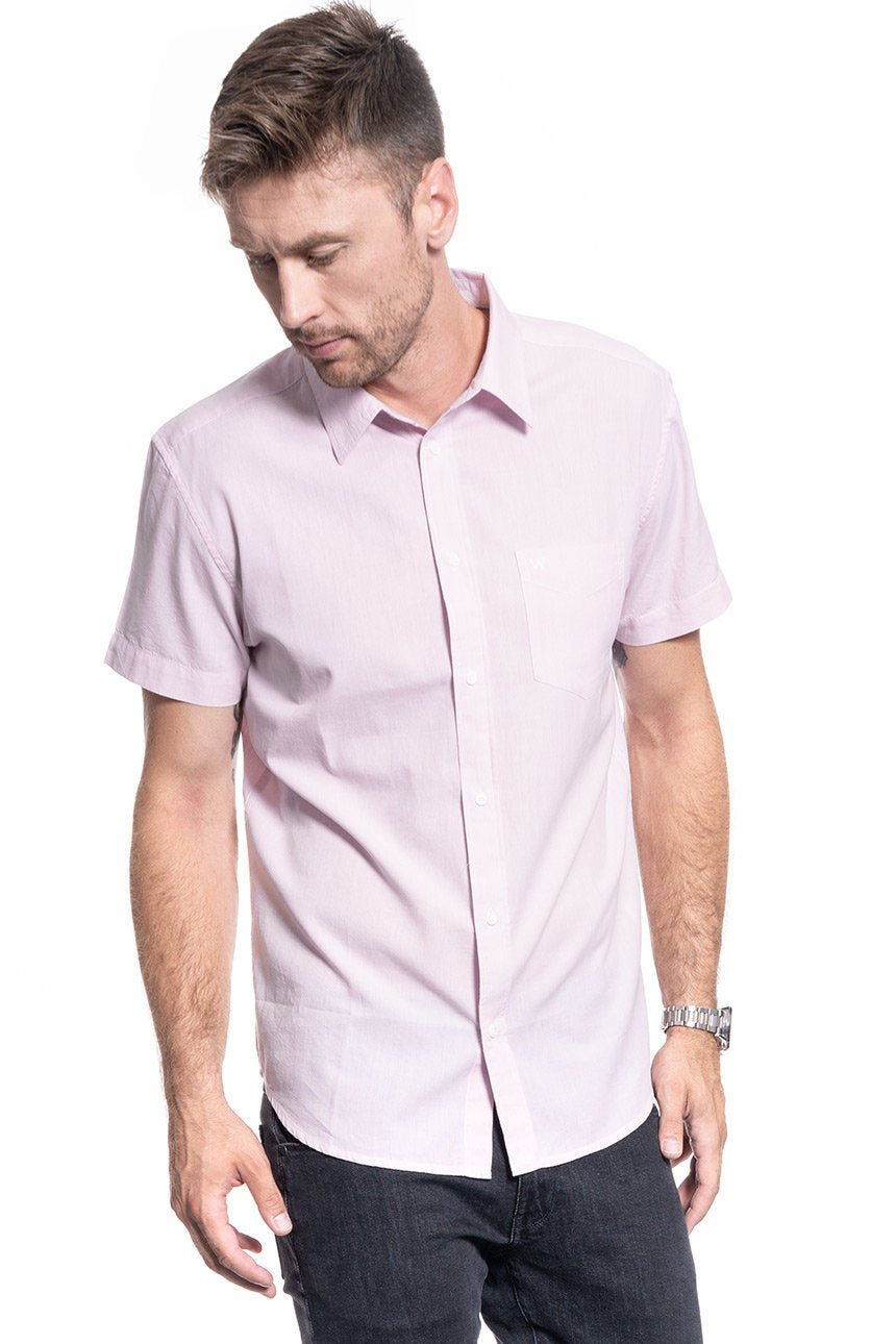 KOSZULA MĘSKA KRÓTKI RĘKAW WRANGLER SS 1PKT SHIRT CAMEO PINK W58604MY2