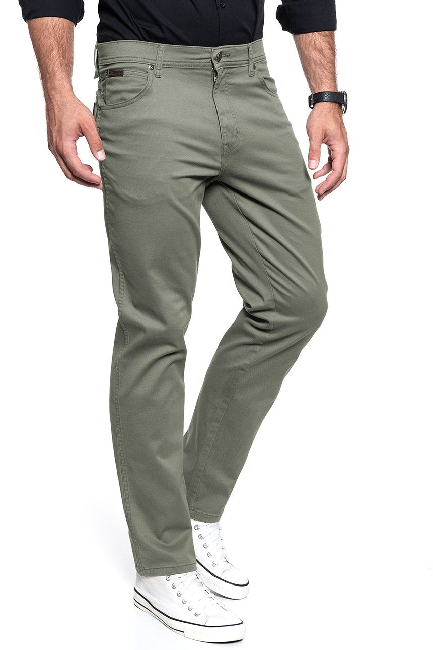 WRANGLER SPODNIE MĘSKIE TEXAS DUSTY OLIVE W121W3275