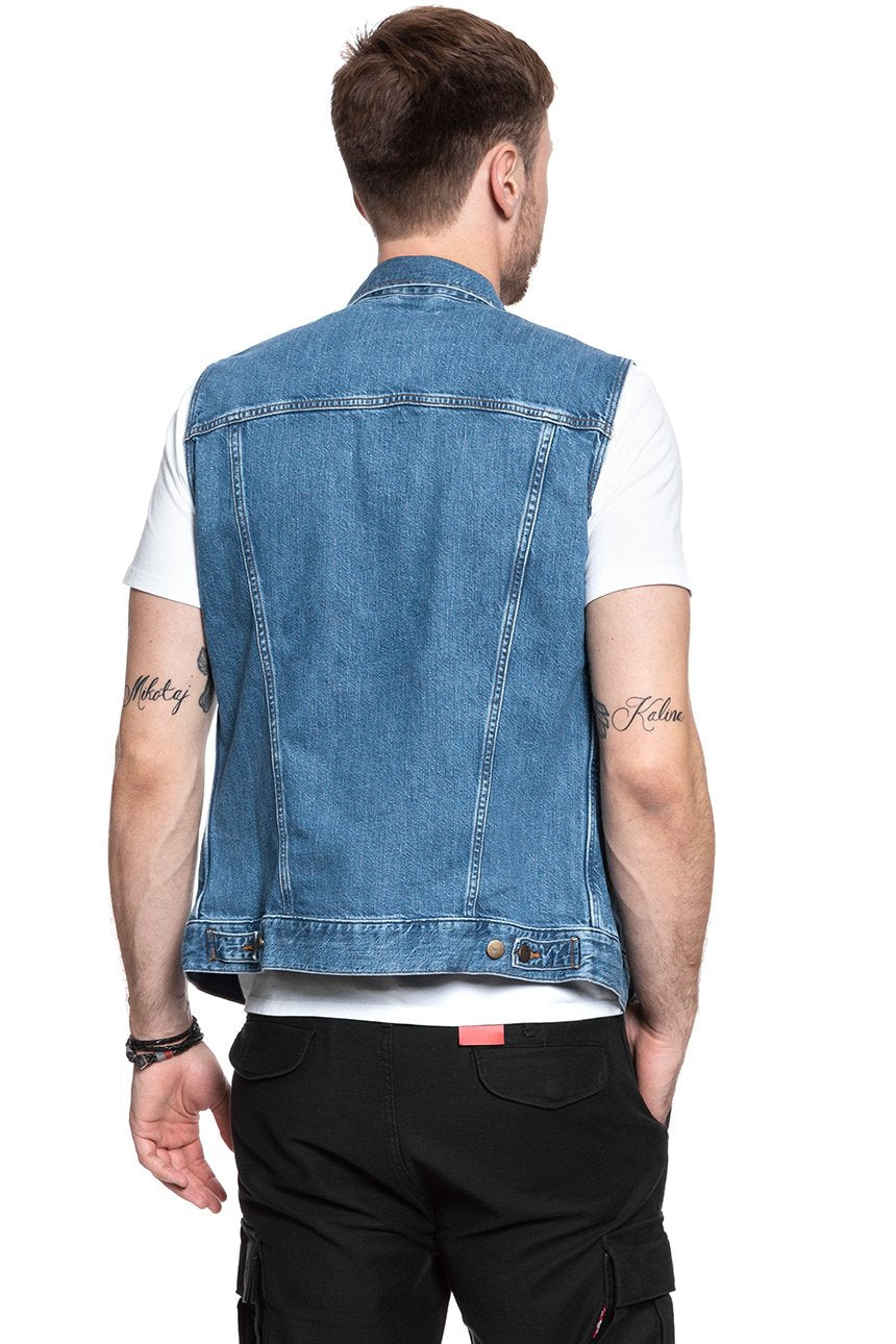 MĘSKI BEZRĘKAWNIK JEANSOWY WRANGLER DENIM VEST  BORA BLUE W447Q318F