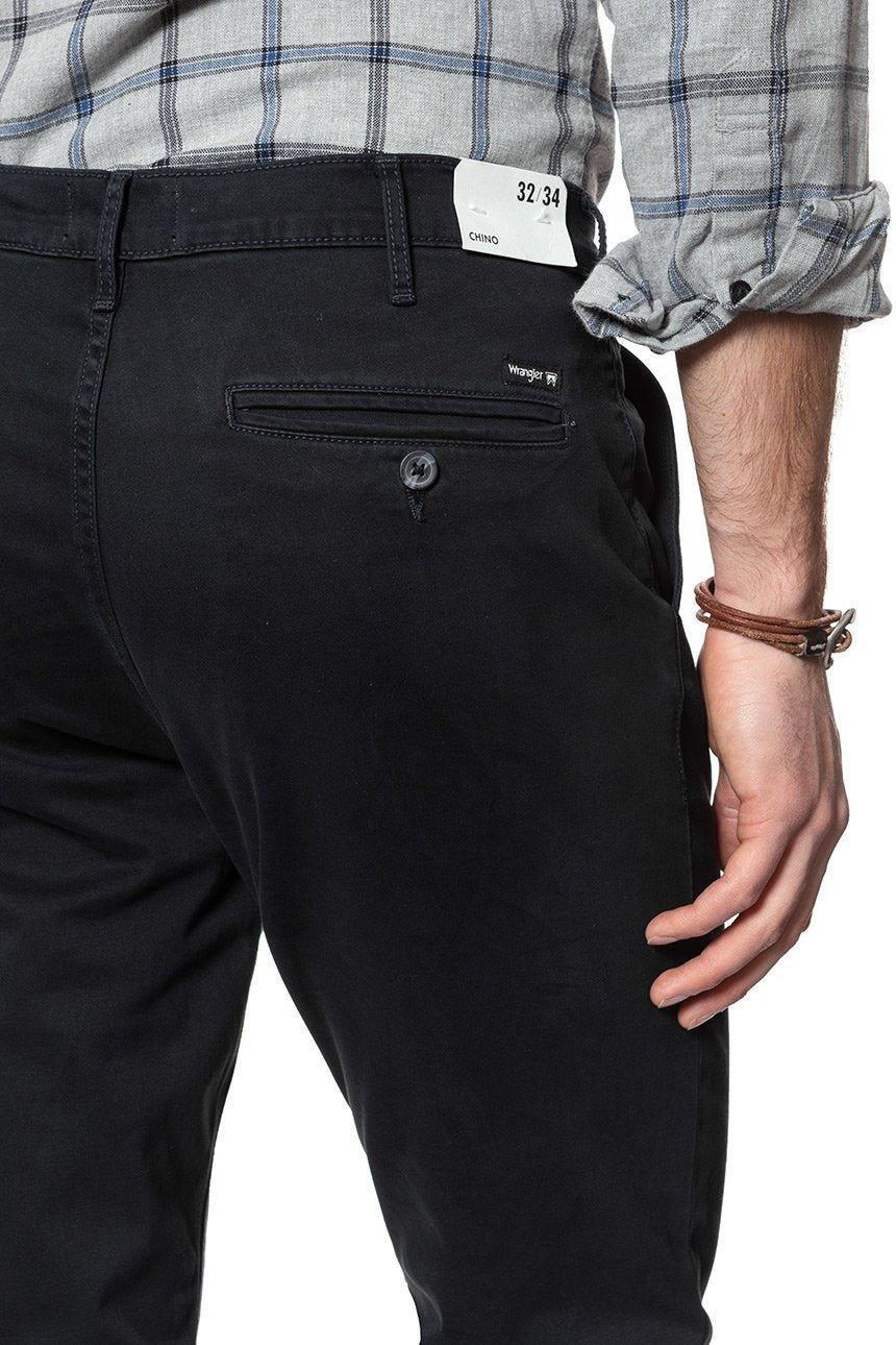 WRANGLER SPODNIE MĘSKIE CHINO DARK NAVY W16LA1XAE