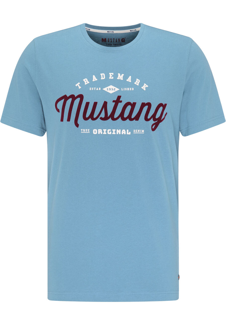 MUSTANG Alex C Print MĘSKI T-SHIRT KOSZULKA Z KRÓTKIM RĘKAWEM LOGO NADRUK AEGEAN BLUE 1007852 5189