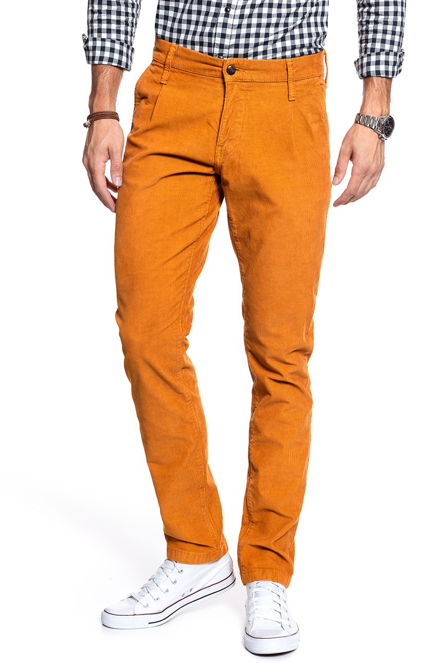 MUSTANG SPODNIE MĘSKIE Pleated Chino SUDAN BROWN 1008109 3179