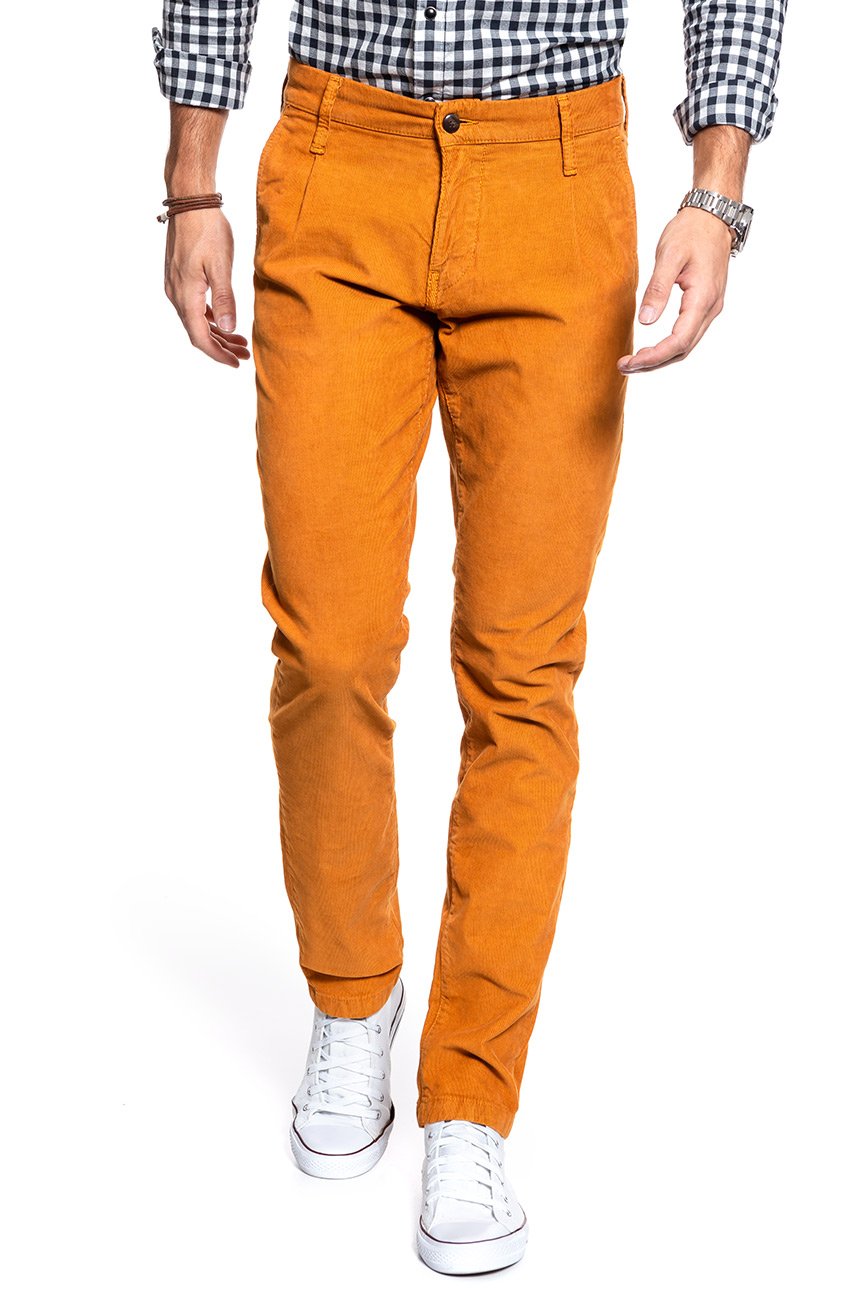 MUSTANG SPODNIE MĘSKIE Pleated Chino SUDAN BROWN 1008109 3179