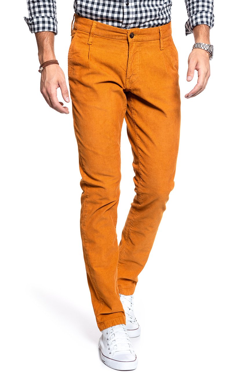 MUSTANG SPODNIE MĘSKIE Pleated Chino SUDAN BROWN 1008109 3179