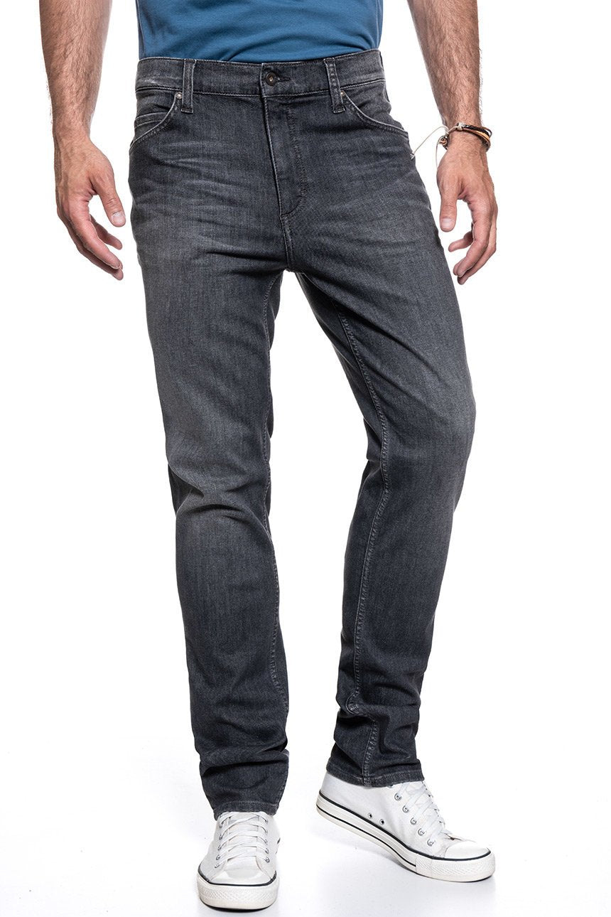 MĘSKIE SPODNIE JEANSOWE MUSTANG Tramper Tapered 1010088 4000 883