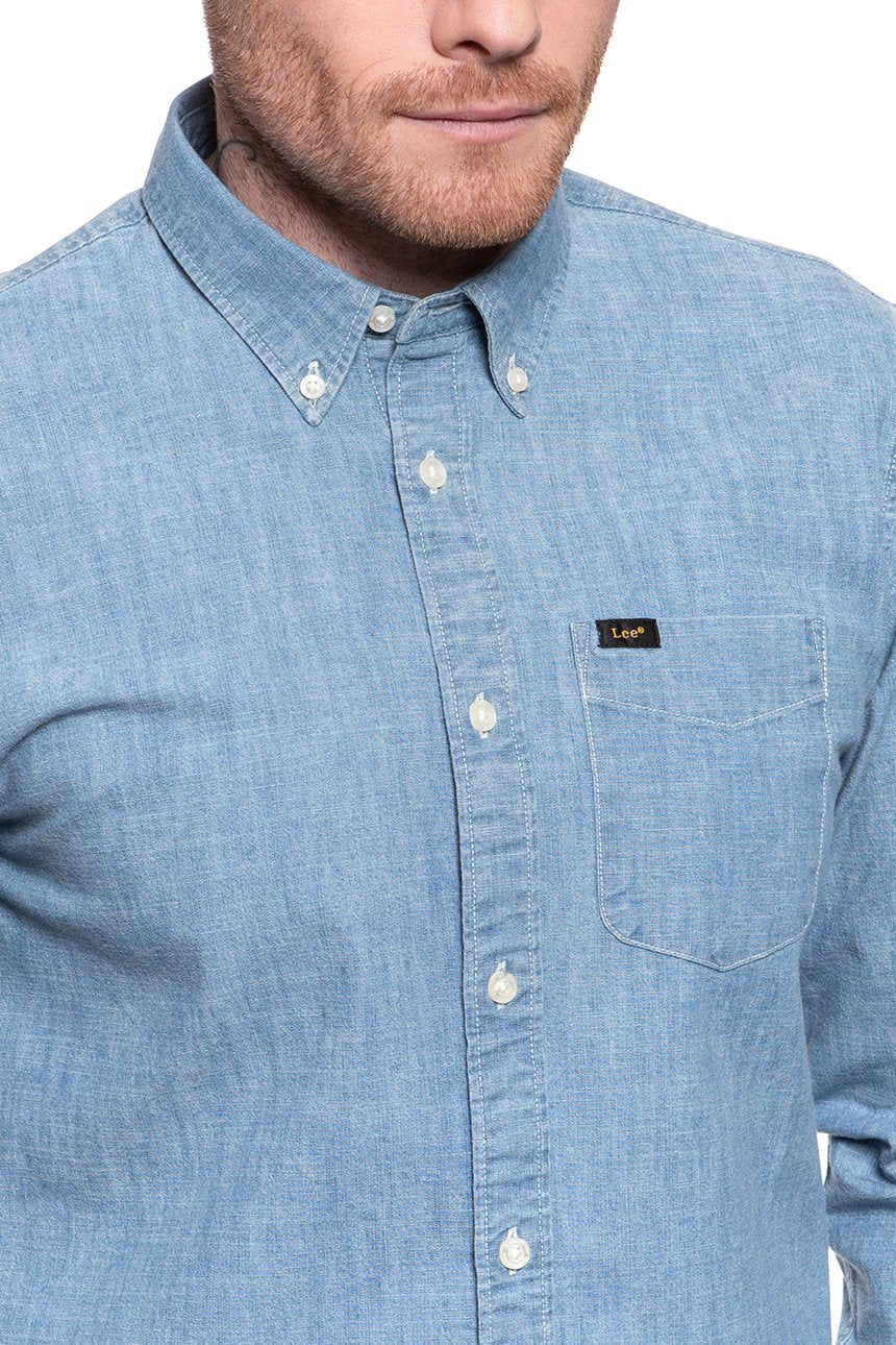 KOSZULA JEANSOWA MĘSKA KOSZULA LEE BUTTON DOWN FROST BLUE L880ORMJ