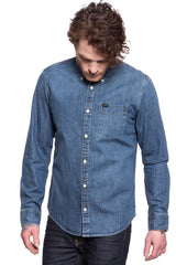 KOSZULA MĘSKA JEANSOWA KOSZULA LEE BUTTON DOWN OIL BLUE L880PLMO