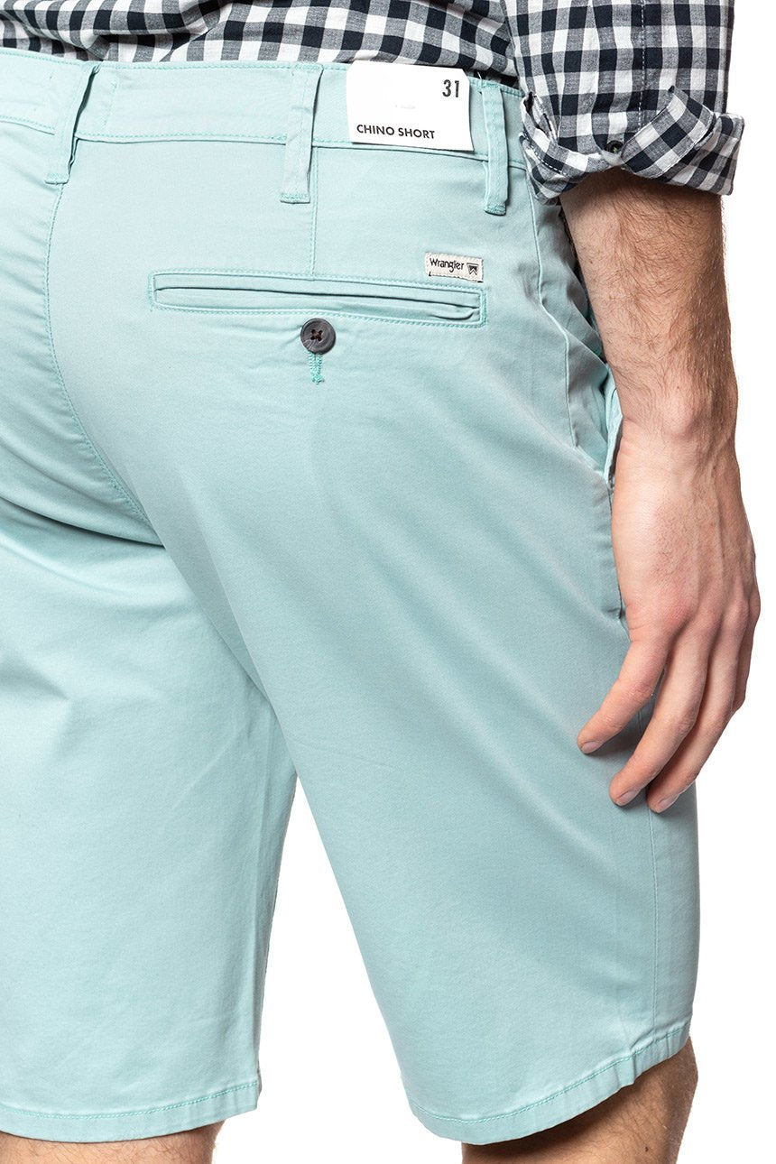 SPODENKI WRANGLER CHINO SHORT MIST BLUE W14AWA078