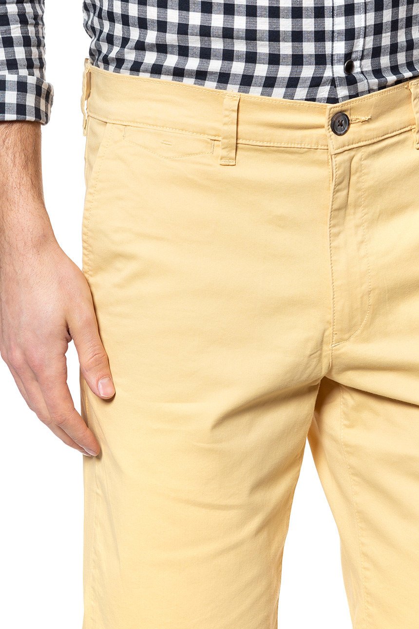 SPODENKI WRANGLER CHINO SHORT MIMOSA YELLOW W14AWA33D