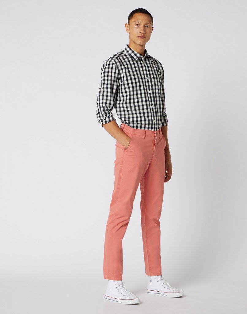 SPODNIE MĘSKIE WRANGLER CHINO CORAL W16LWAR03