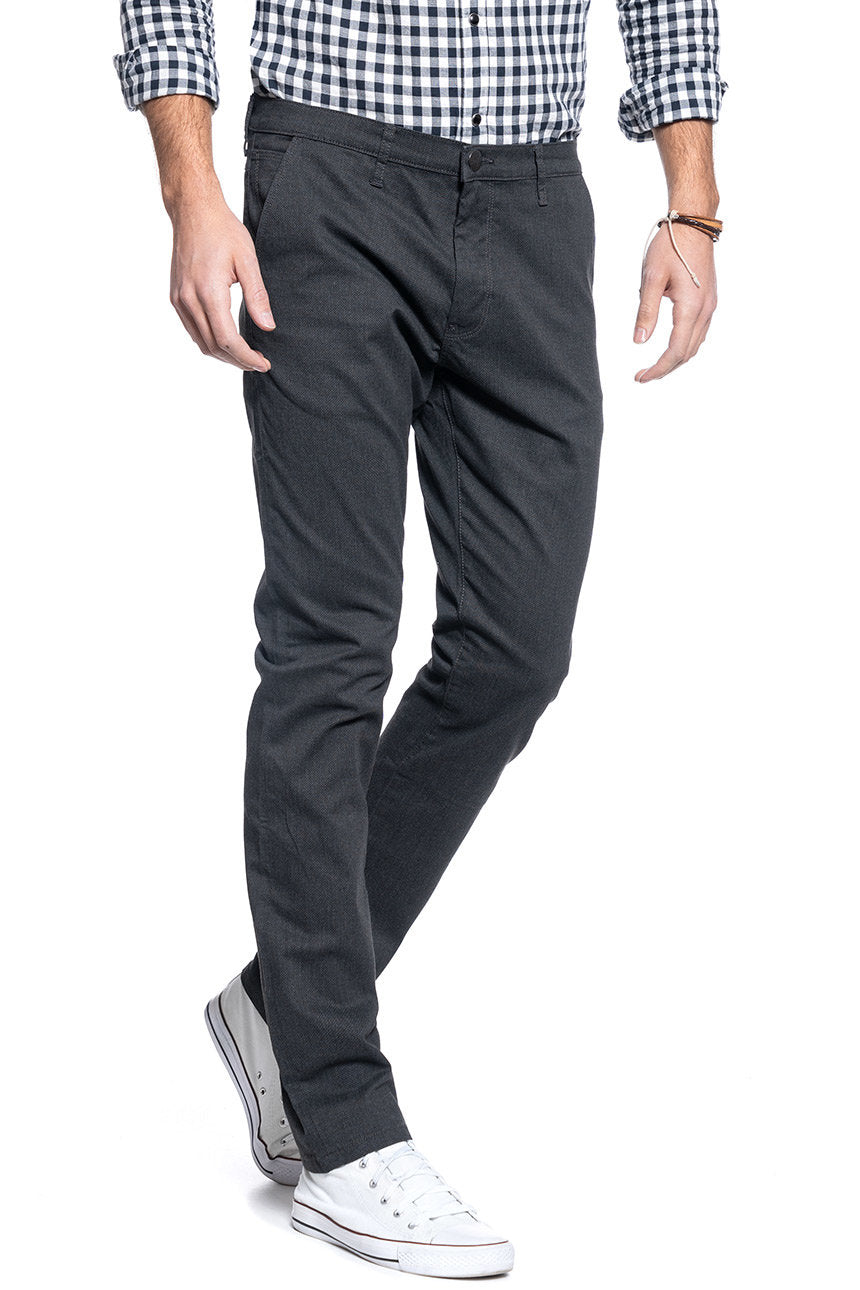 SPODNIE MĘSKIE WRANGLER LARSTON CHARCOAL GREY W18S9033Q