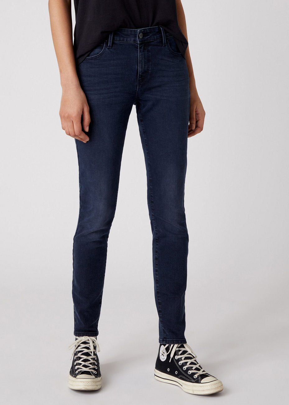 SPODNIE DAMSKIE WRANGLER SKINNY BLUE SKIES W28KLT36H