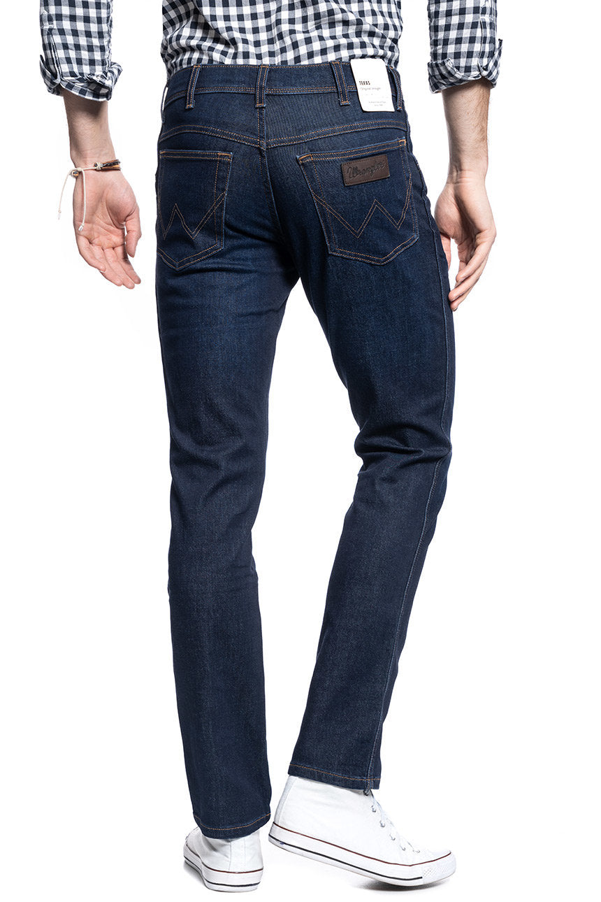 MĘSKIE SPODNIE JEANSOWE WRANGLER TEXAS SLIM SMOOTH RUN W12SAO68P