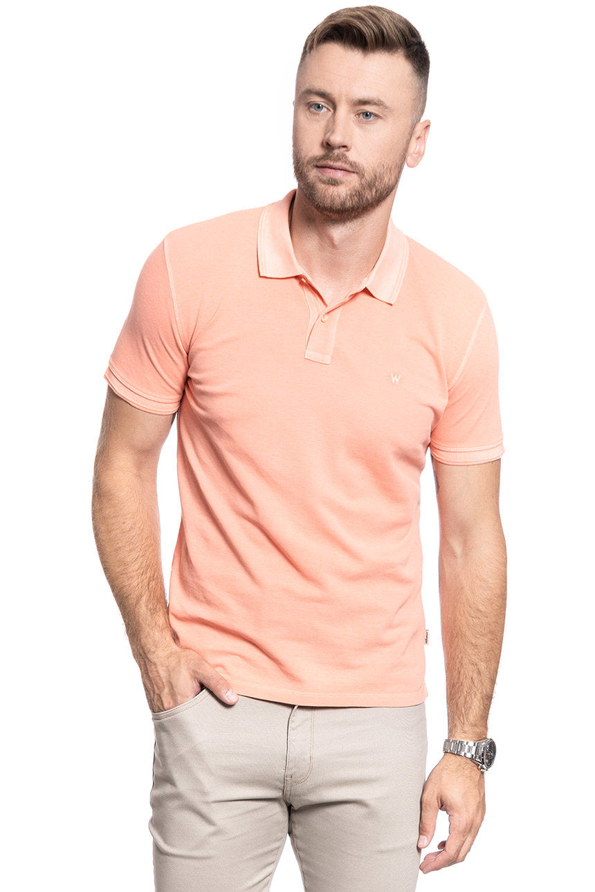 MĘSKA KOSZULKA POLO WRANGLER SS OVERDYE POLO MELON ORANGE W7F4KQA04