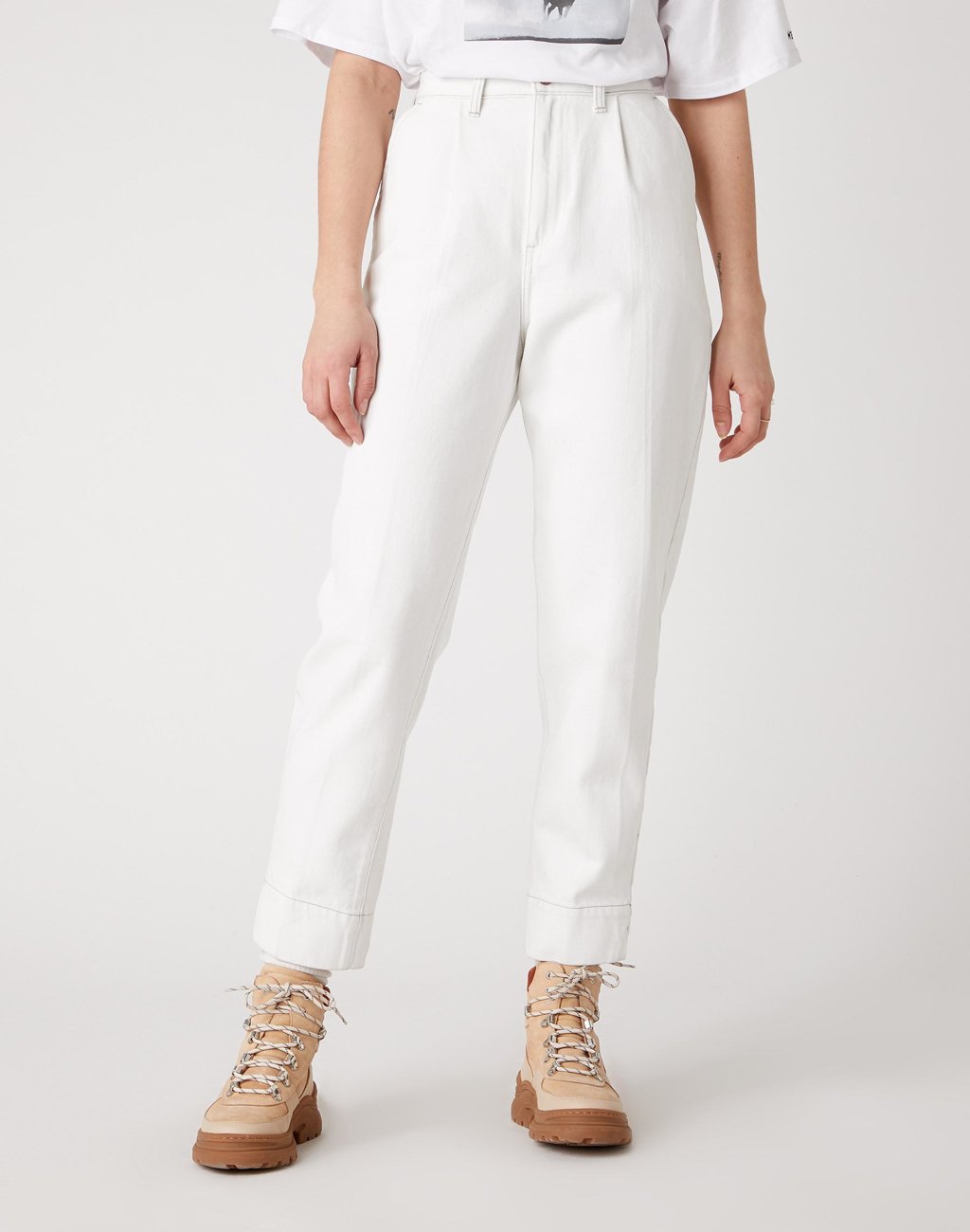 DAMSKIE SPODNIE JEANSOWE WRANGLER WINTER WHITE W22HHQ149