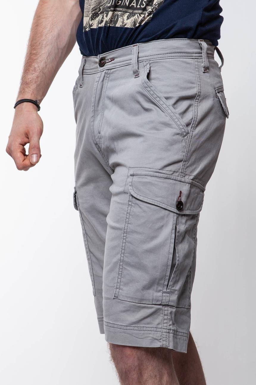 KRÓTKIE SPODENKI WRANGLER CARGO SHORT STEEL GREY W15CP8296