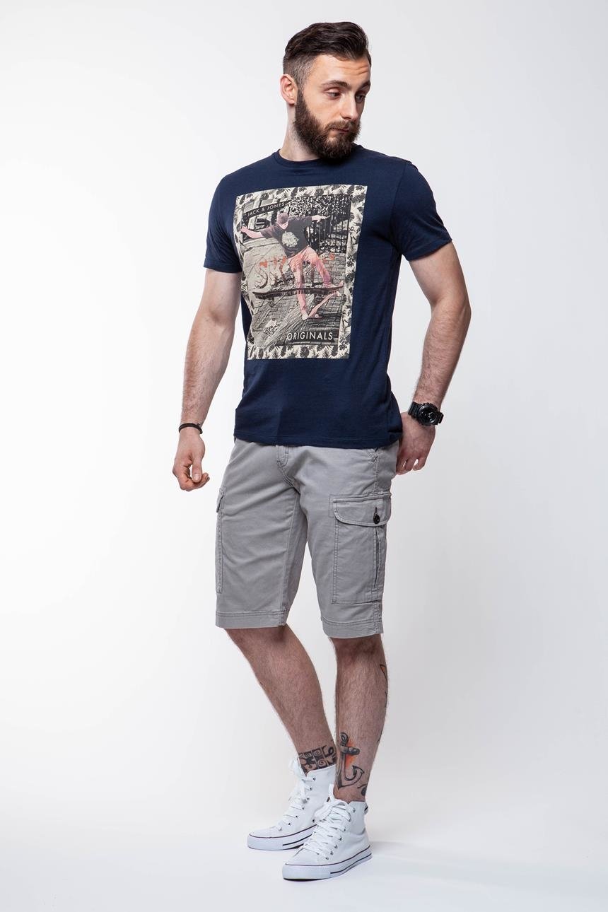 KRÓTKIE SPODENKI WRANGLER CARGO SHORT STEEL GREY W15CP8296