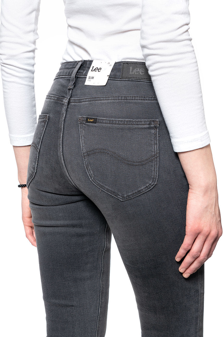 DAMSKIE SPODNIE JEANSOWE LEE ELLY BLACK FLOW L305CPRW