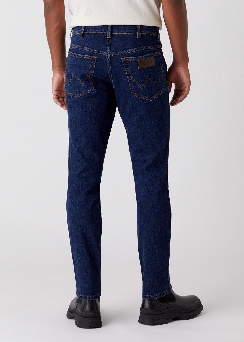 MĘSKIE SPODNIE JEANSOWE WRANGLER TEXAS TAPER BLUE STORM W12TLQ36P