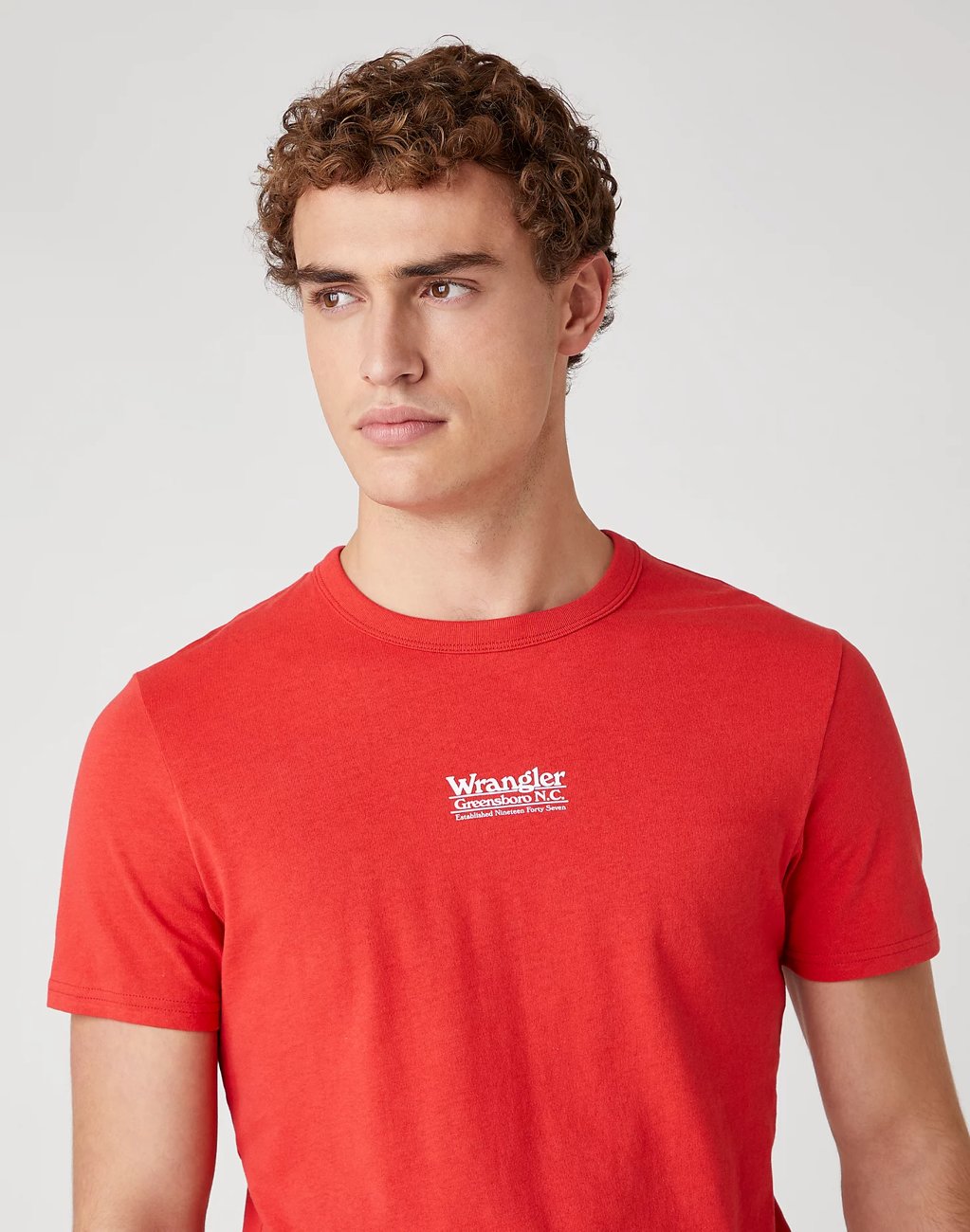 MĘSKI T-SHIRT WRANGLER SS SEAS LOGO TEE ROCOCCO RED W7AKGFXA4