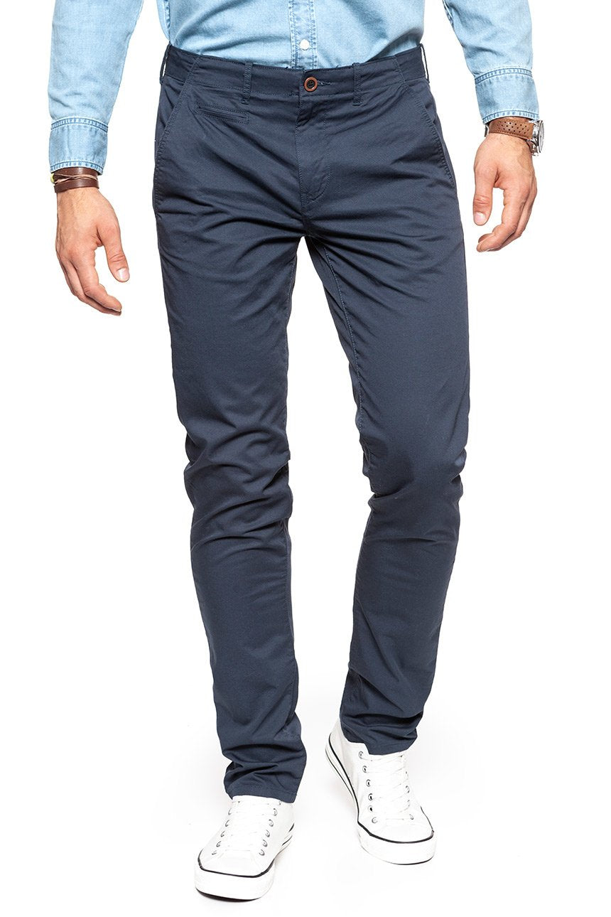 MĘSKIE SPODNIE MATERIAŁOWE WRANGLER CHINO NAVY W14LOO49I